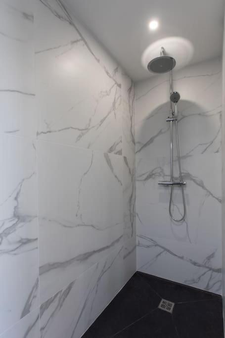 Echapee Belle - Vinayard View - Jacuzzi Bbq - Parking Apartment Nice Luaran gambar
